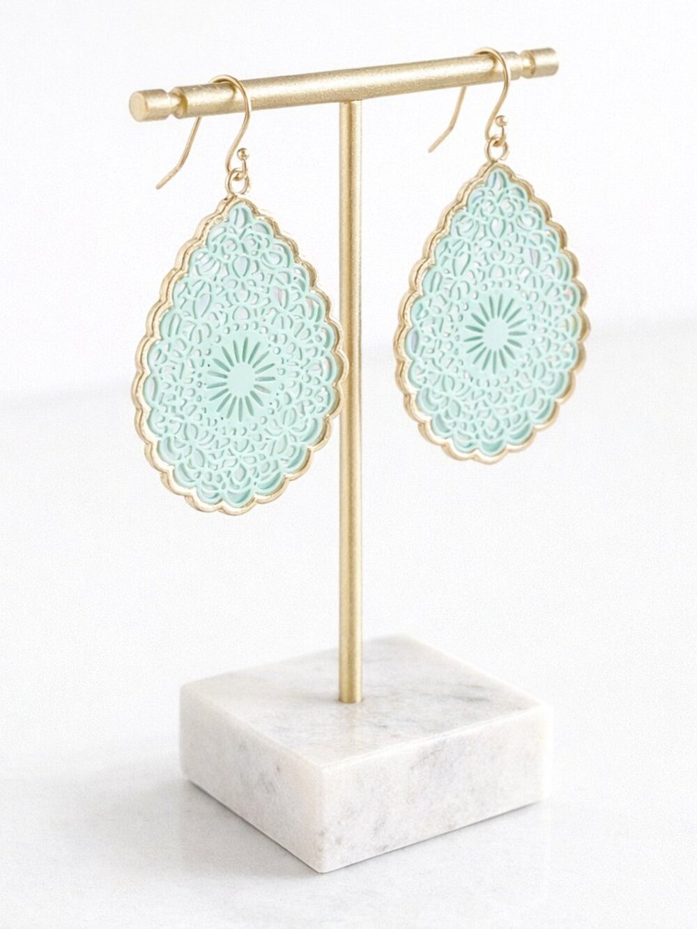 POMINA Teardrop Mint Celtic Filigree Dangle Oval Gold Trim Pretty Cute Earrings